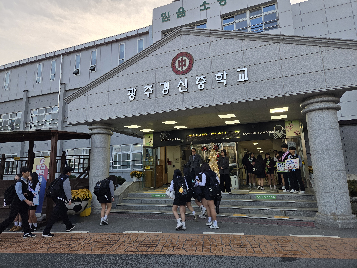 [학생생활안전부] 학부모회와 학생생활안전부가 함께하는 등교맞이 시험 응원 캠페인