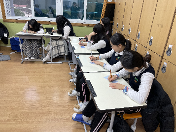 2025년&nbsp;'감사제전'&nbsp;교권&nbsp;존중&nbsp;프로젝트&nbsp;'선생님께&nbsp;드리는&nbsp;예쁜말&nbsp;공모전'